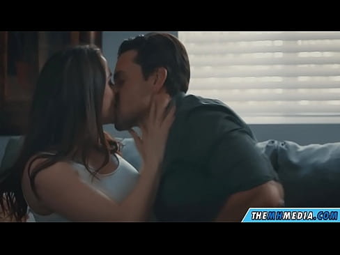 ❤️ Firaisana ara-nofo miaraka amin'ny reny tsara busty ❌ Sluts aminay ❌